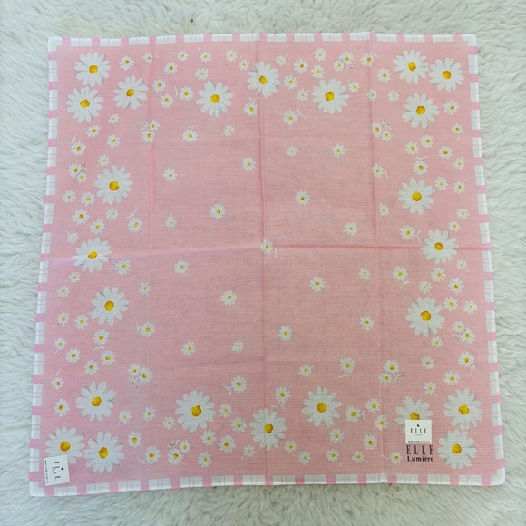 Elle Pink Floral Handkerchief/Bandana scarf size 17.5” - Picture 8 of 10